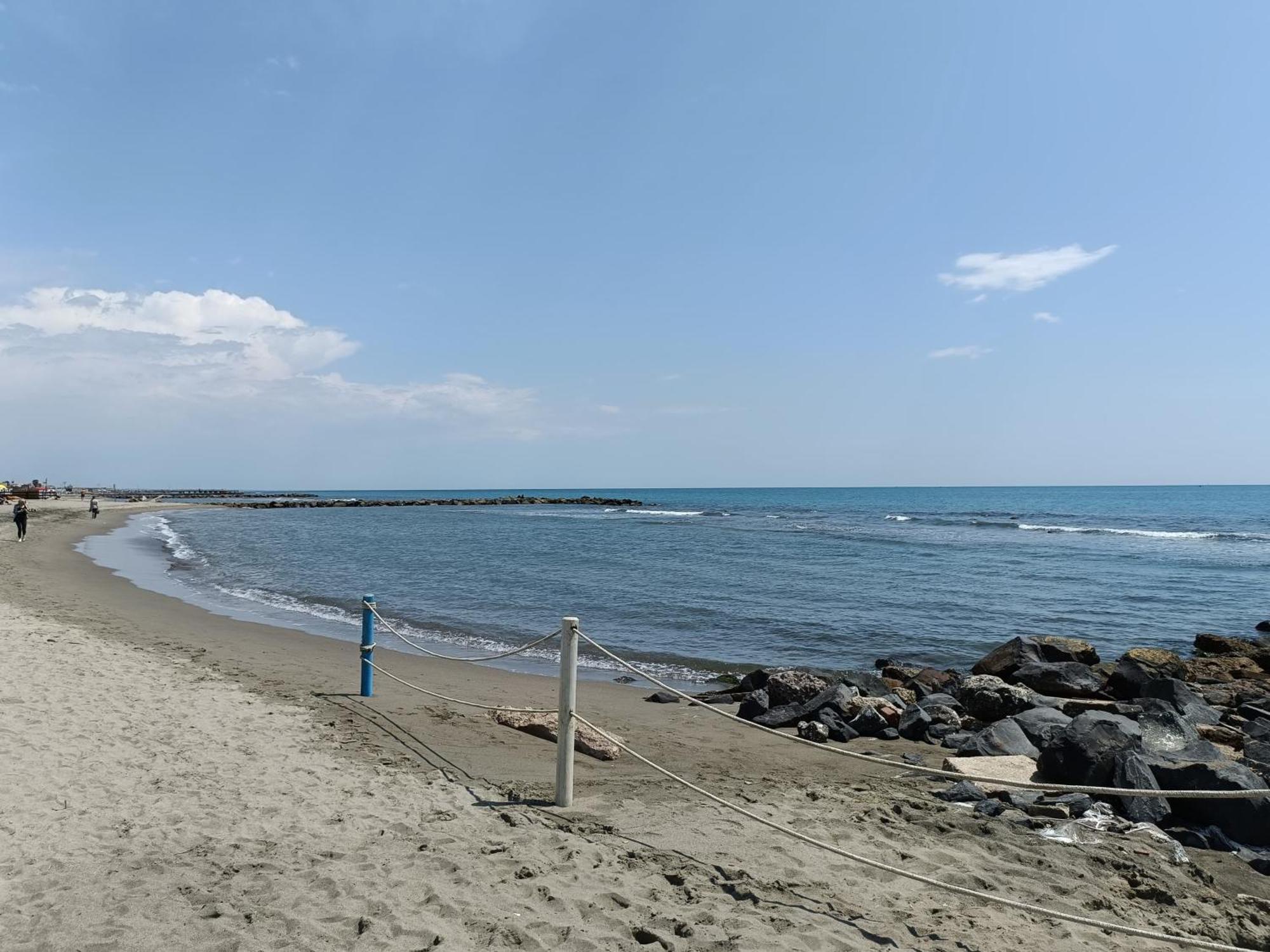 Casa Coco - Appartamento Al Mare Ostia Buitenkant foto